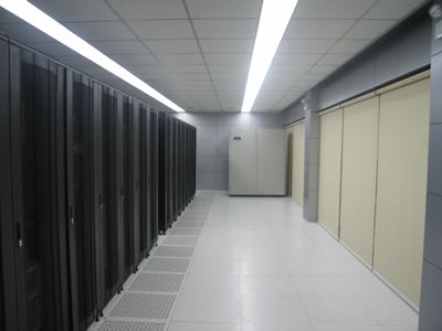 机房美女黄色在线观看